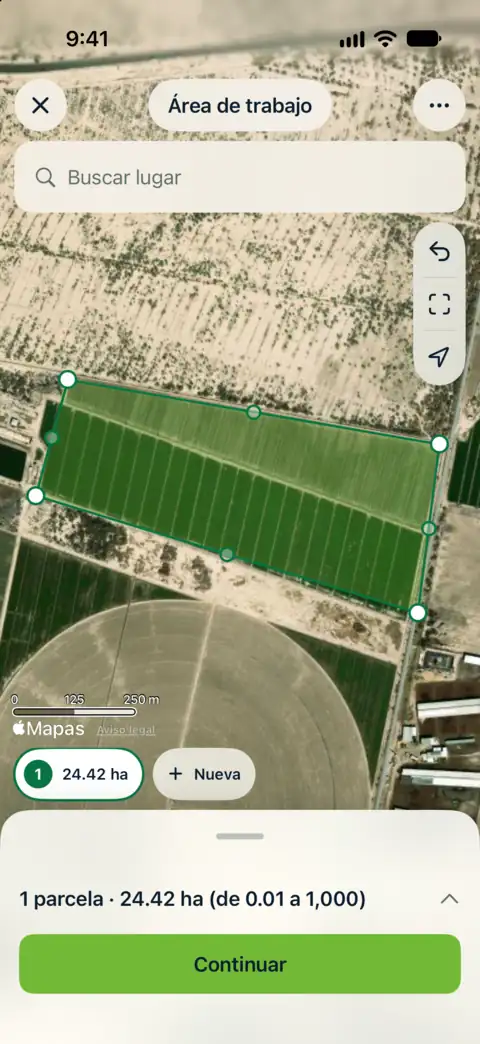 La app de Nova: una parcela trazada sobre el mapa de La Laguna, con sus esquinas marcadas, y el botón Continuar.